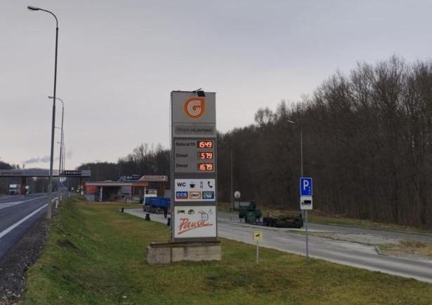 Gas Truck Centrum Holíč Dış mekan fotoğraf